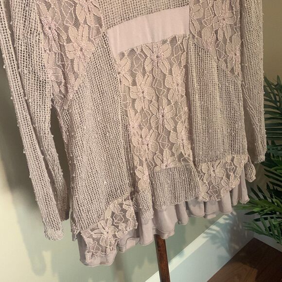 Crocheted Khaki Lace  Overlay Top - Picture 4 of 6